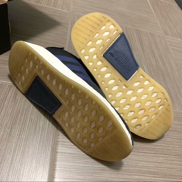 Adidas NMD R2 Core Black - Picture 7 of 7